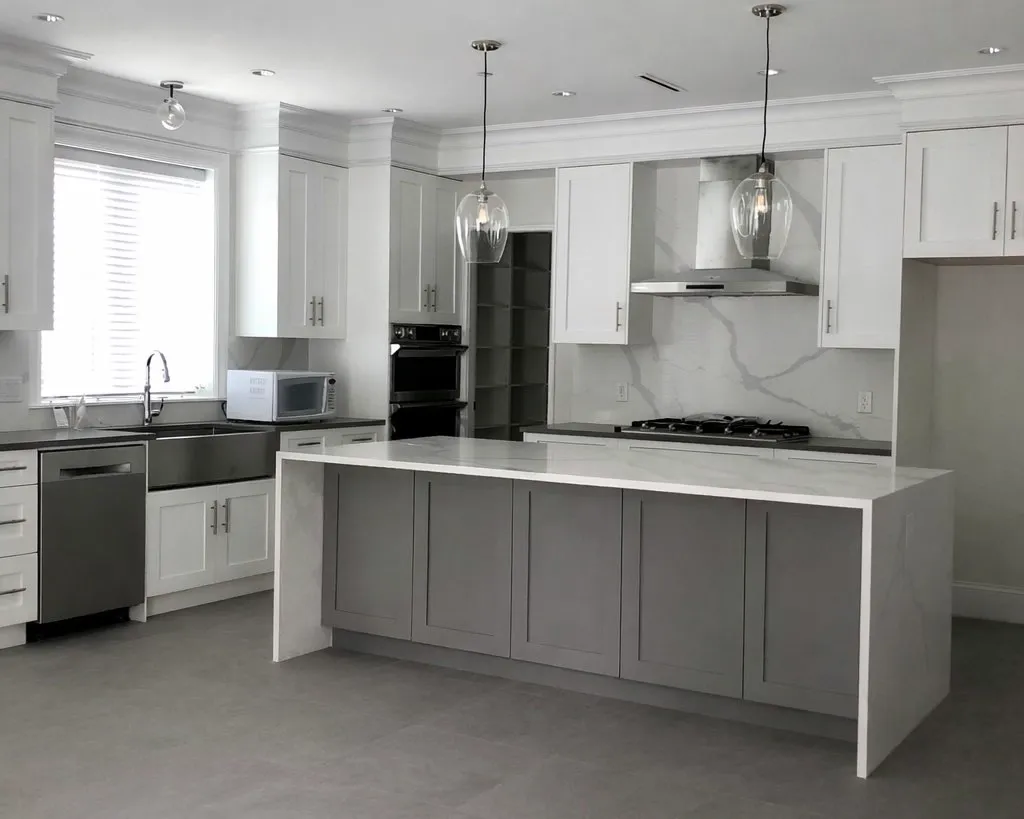 Grey & White Shaker Kitchen