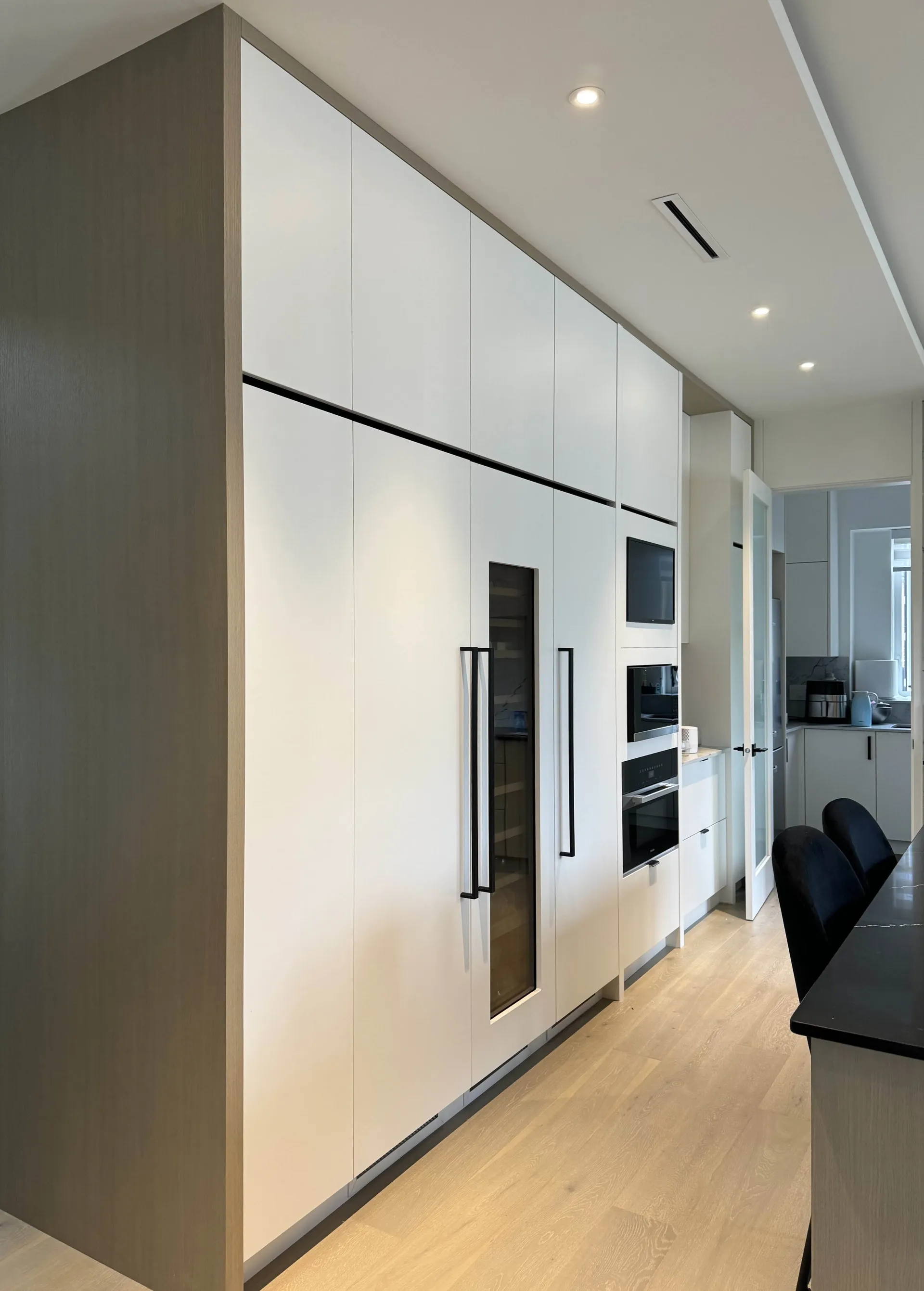 White Oak & Stone Kitchen — detail view 2